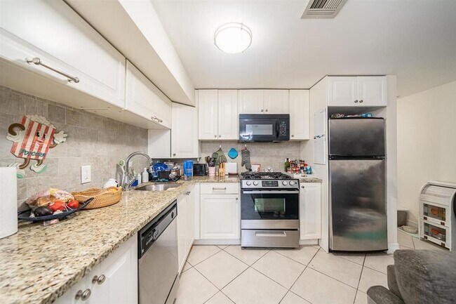 Foto del edificio - 313 4th St