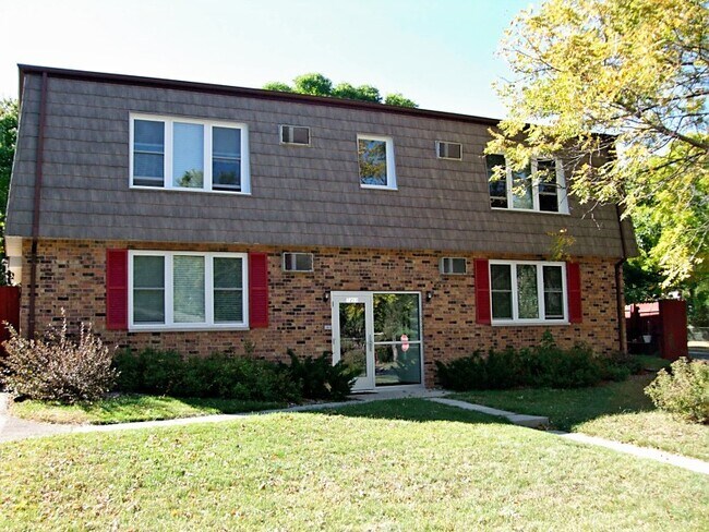 Building Photo - 7203 Fortune Dr