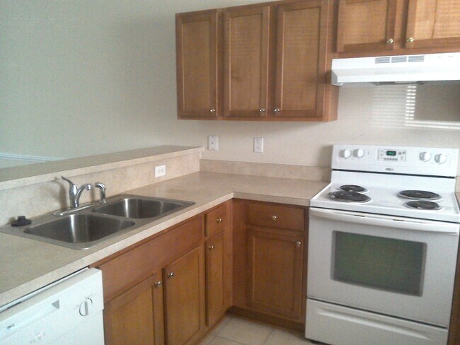 Foto del edificio - 2 Bedroom 1st Floor Condo in Berkshire Forest