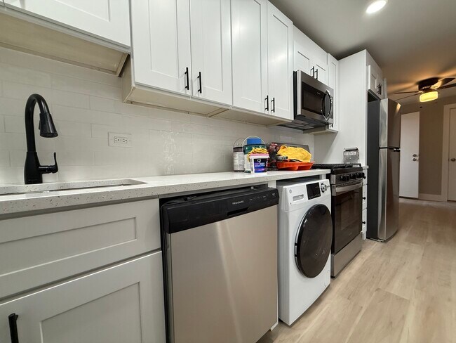 Foto del edificio - 3613 S Archer Ave