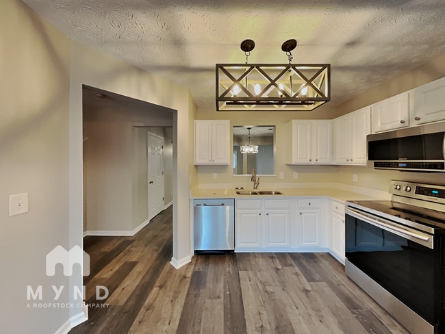 Building Photo - 5618 Union Pointe Dr