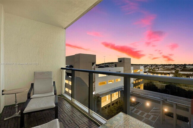 Foto del edificio - 7825 NW 107th Ave