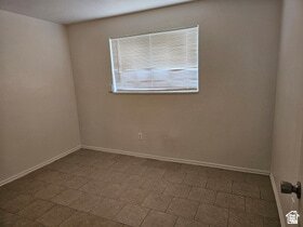 Foto del edificio - 215 N 400 W