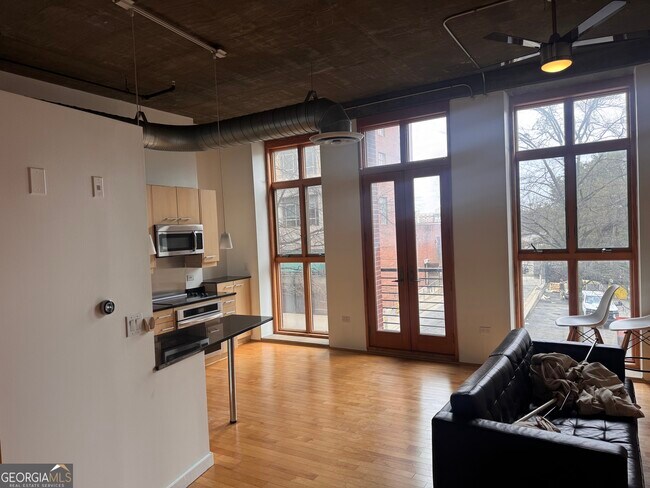 Building Photo - 2 Peachtree St NW