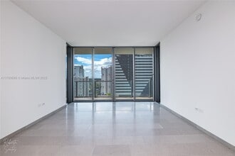 Building Photo - 88 SW 7th St