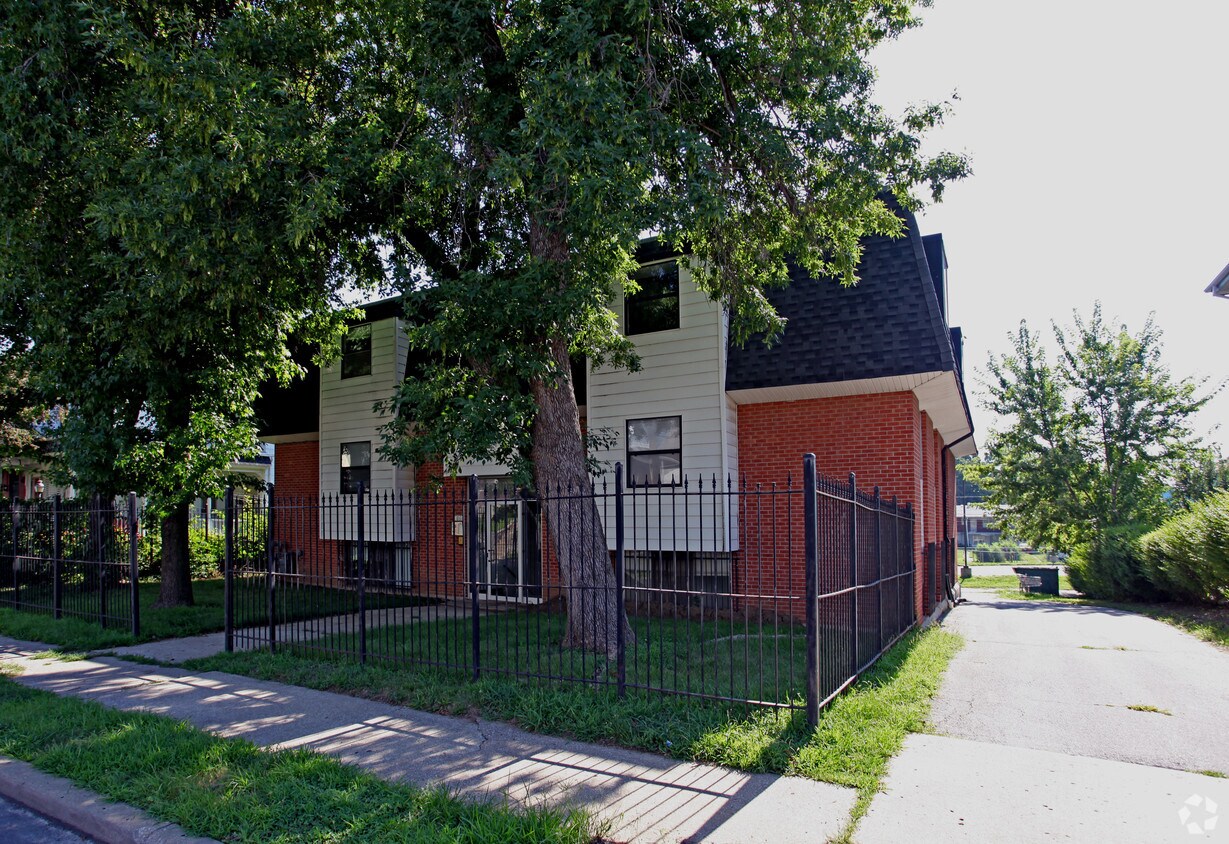 Primary Photo - 319 Wabash Ave