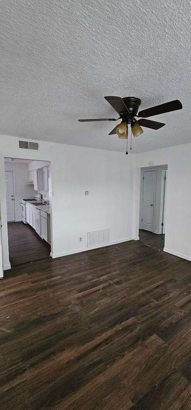 Foto del edificio - 726 N 70th St