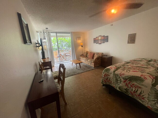 Building Photo - 75-5776-5776 Kuakini Hwy