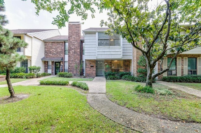 Foto del edificio - 9409 Fondren Rd