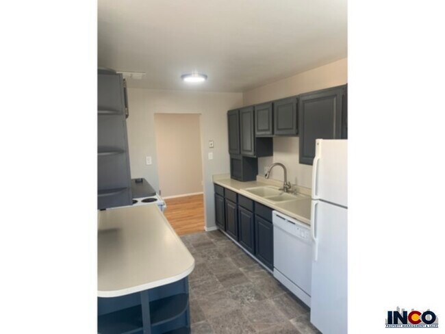 Building Photo - 2095 S Perry Way