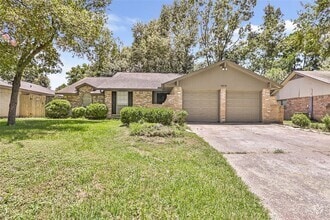 Building Photo - 2414 Chanay Ln