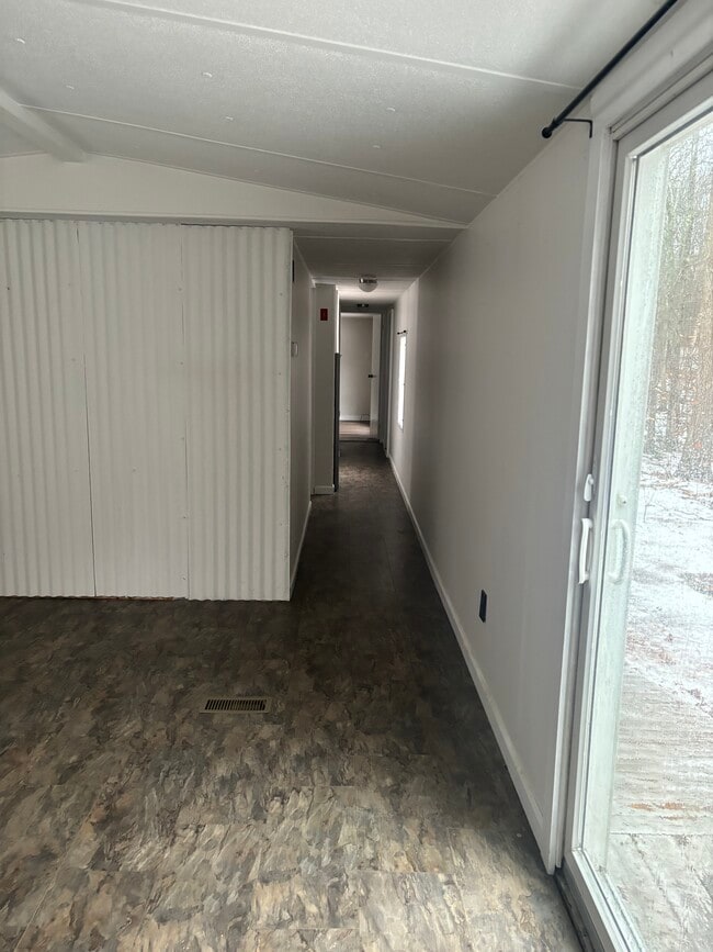 Building Photo - 2427 Sanford Rd