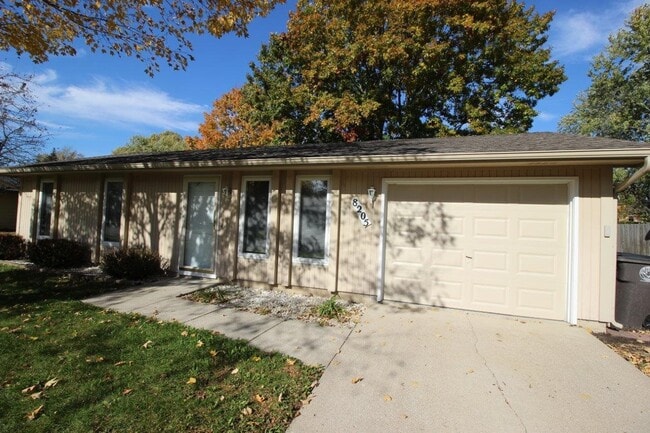 Building Photo - 8205 Newfield Dr