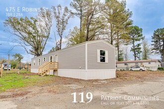 Building Photo - 475 E Robins St