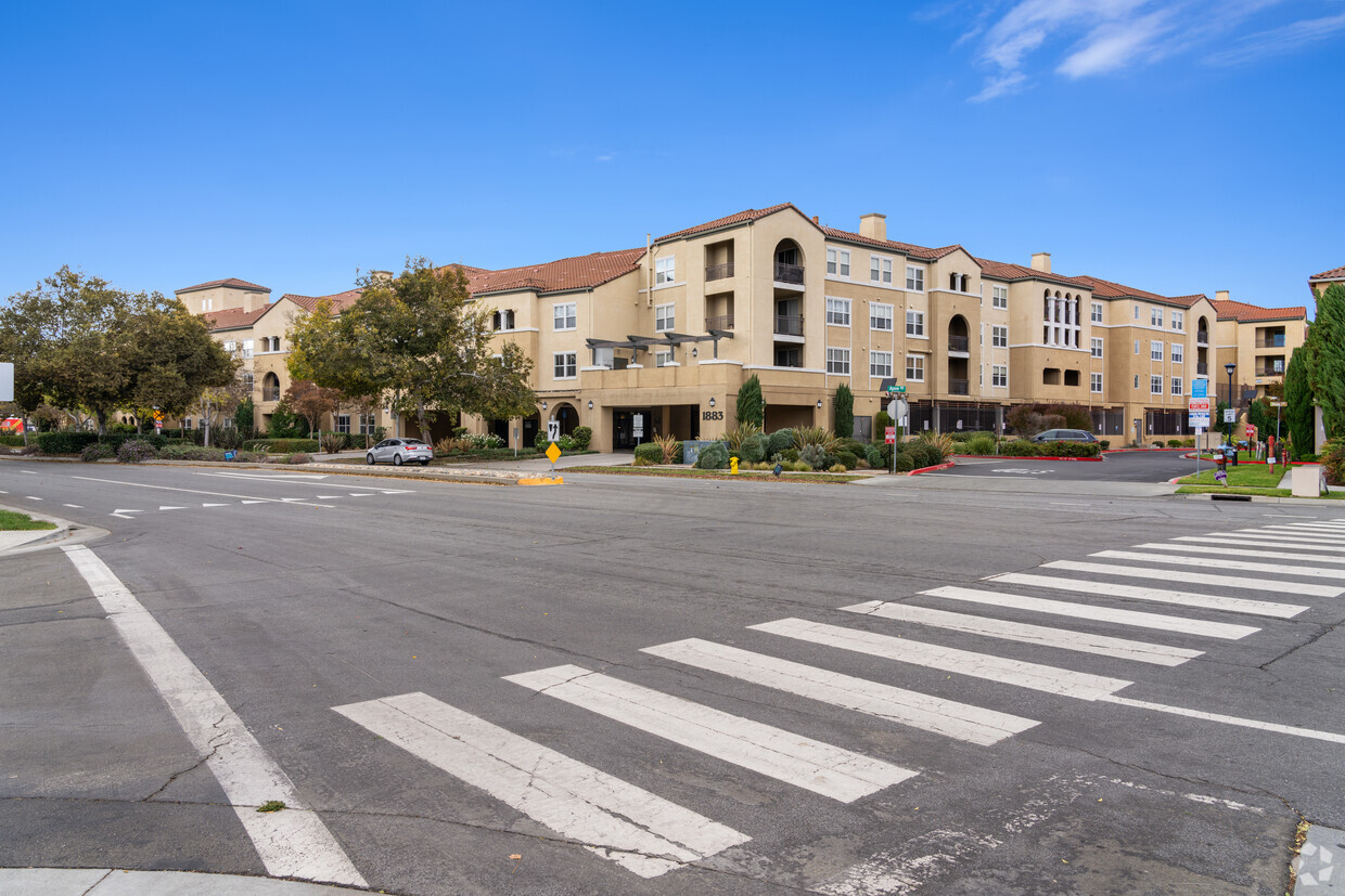 Building photo - Mission Terrace