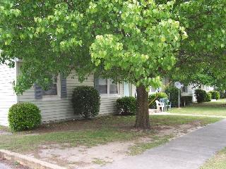 Foto del edificio - Pinewood Apartments