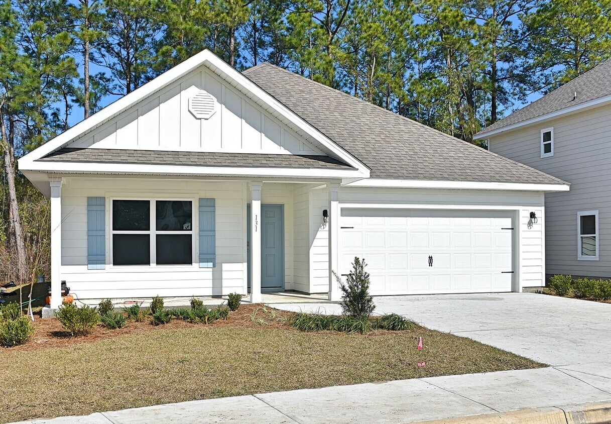 Foto principal - Brand New- 4 Bedroom 2 Bath in Santa Rosa ...