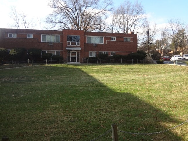 Building Photo - North Bend Apartments