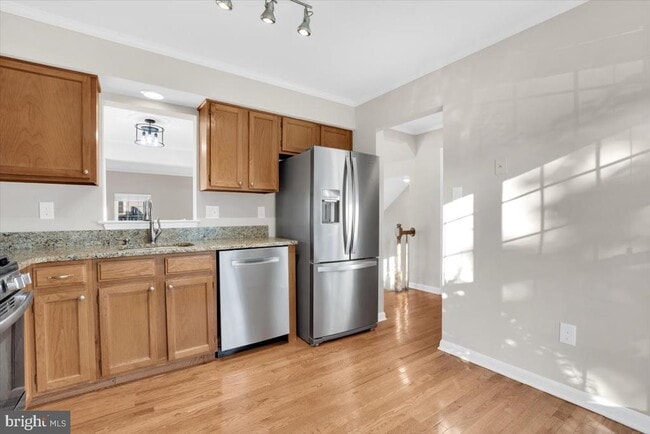 Building Photo - 908 Smartts Ln NE