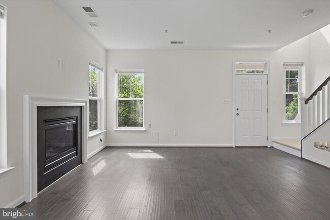 Building Photo - 12807 Lotte Dr