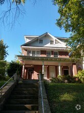 Building Photo - 821 Vine St
