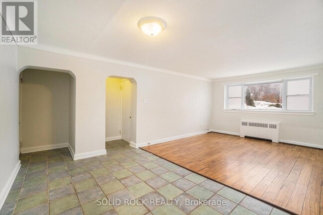 Building Photo - 726 Edison Ave