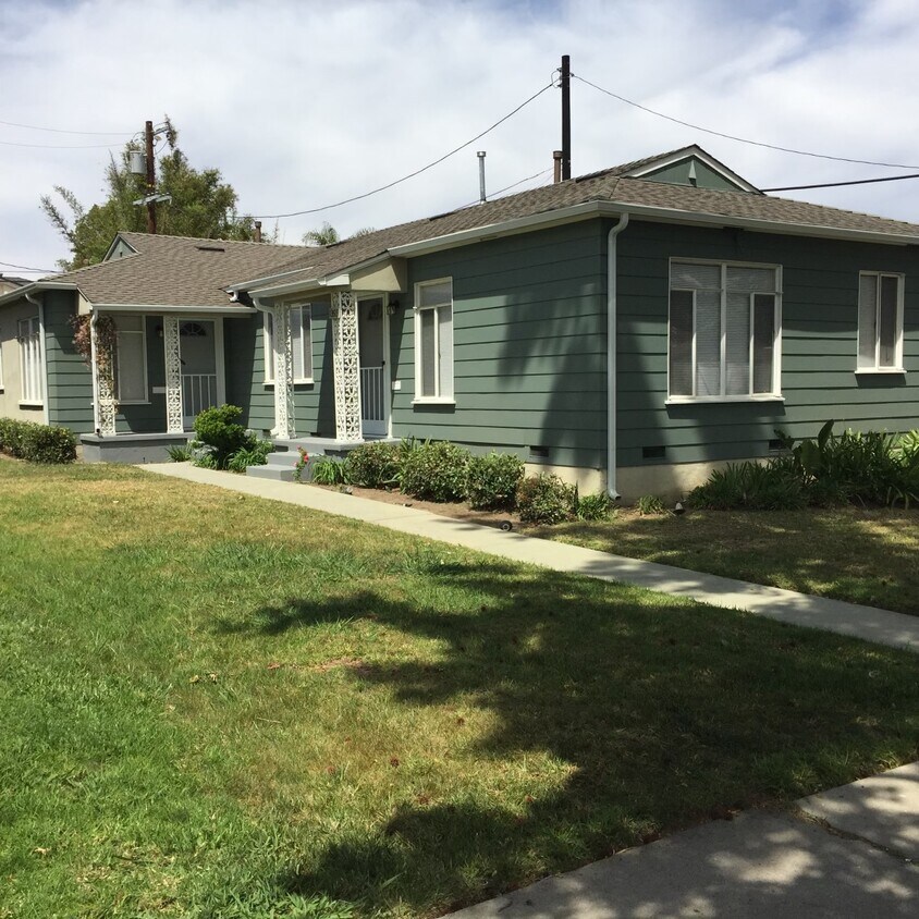 Primary Photo - 13515 Huston St