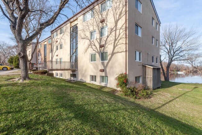 Foto del edificio - 357 Gatewater Ct