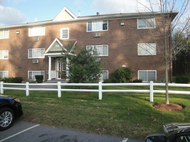 Building Photo - 3981 Brown Ave