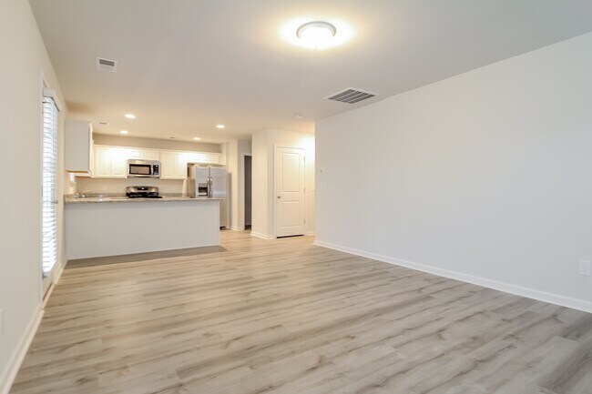 Foto del edificio - 518 Whittier St