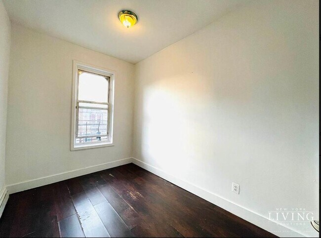 Foto del edificio - 506 Van Siclen Ave