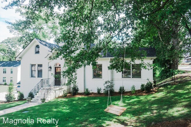 Foto del edificio - 5 br, 4 bath House - 342 E. Magnolia Ave