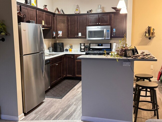 Foto del edificio - Comfortable Condo in Swan Creek