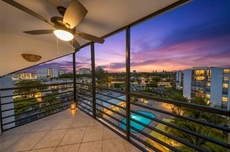 Building Photo - 20400 W Country Club Dr