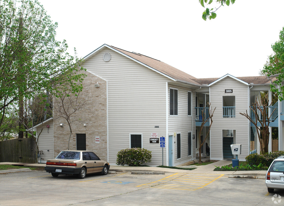 Building Photo - East 12Th Street Apartments