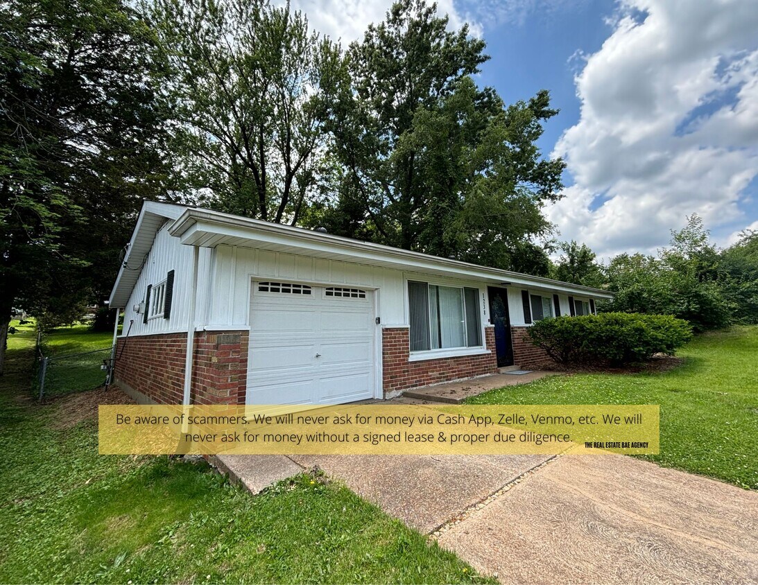 Primary Photo - 1238 Saint Cyr Rd