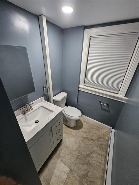 Building Photo - 58 Lilac St