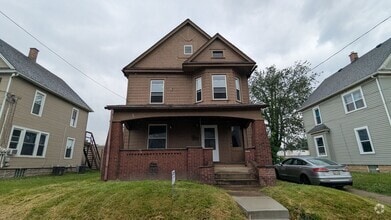 Building Photo - 207 Maryland Ave SW