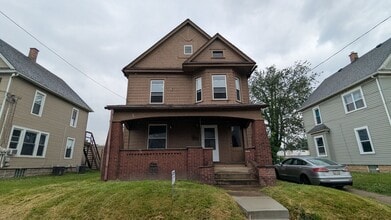 Building Photo - 207 Maryland Ave SW