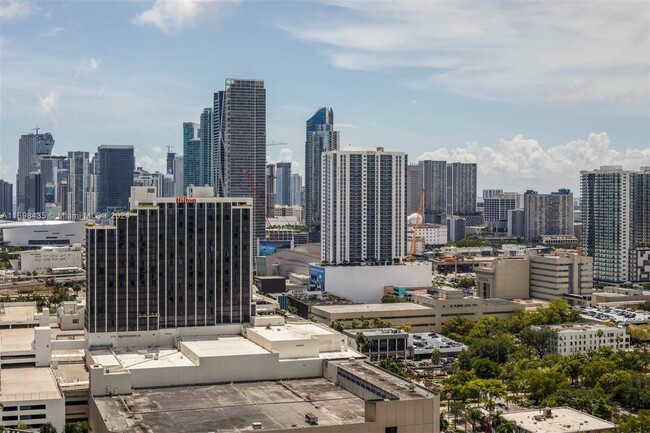 Foto del edificio - 1900 N Bayshore Dr