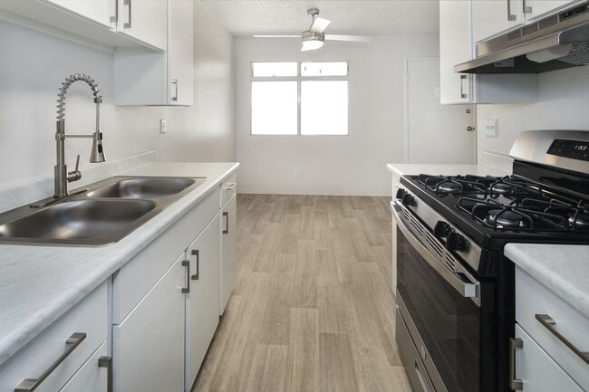 Interior Photo - Valle at Mission