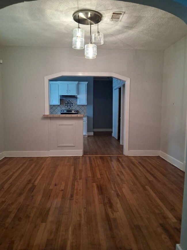 Building Photo - 3Bed 2bath in Fondren