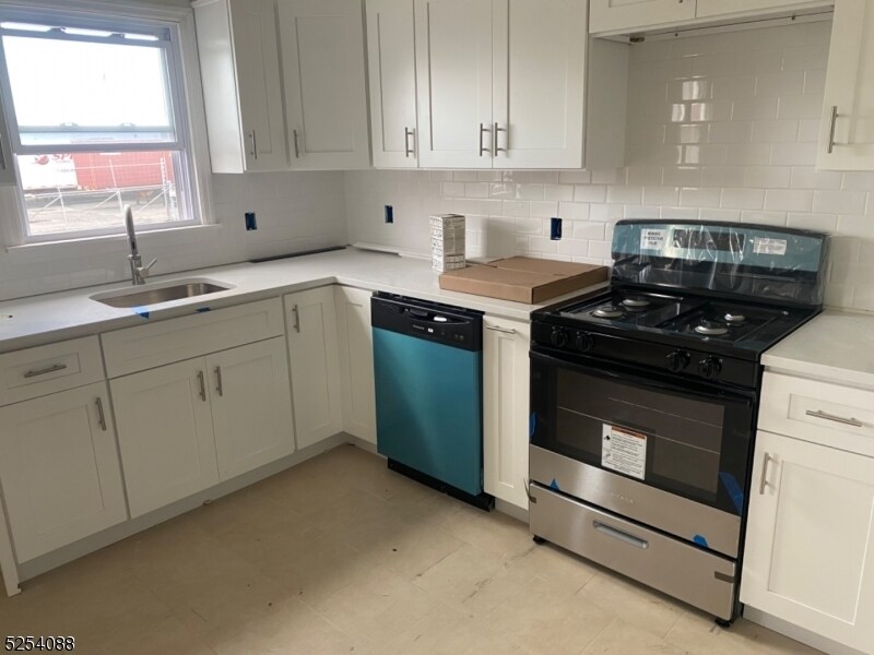 Foto principal - 940 Meacham Ave
