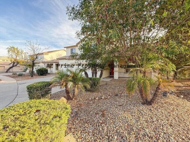 Building Photo - 10445 W Windsor Ave