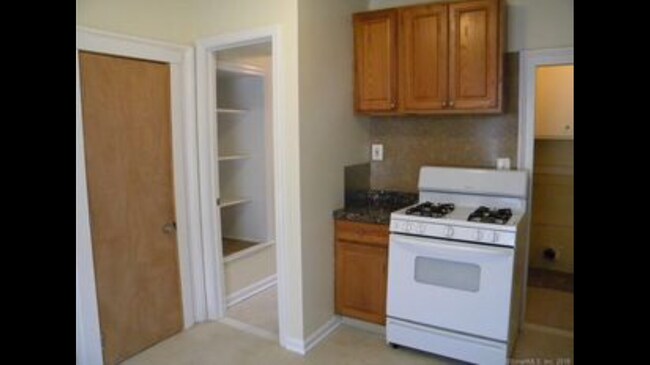 Building Photo - 11 Aetna Pl