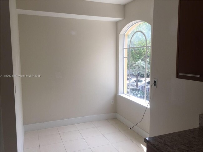 Foto del edificio - 2700 NE 184th Terrace