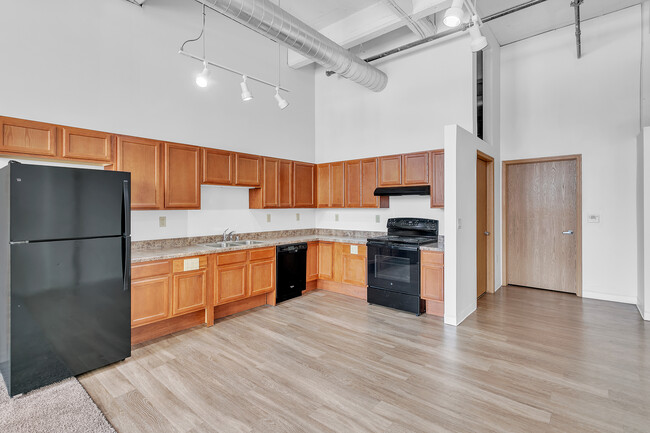 700 Lofts - Apartments in Milwaukee, WI | Apartments.com