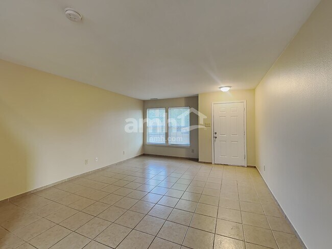 Foto del edificio - 1420 Dowell St