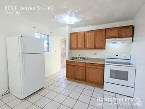 Building Photo - 809 E Lester St
