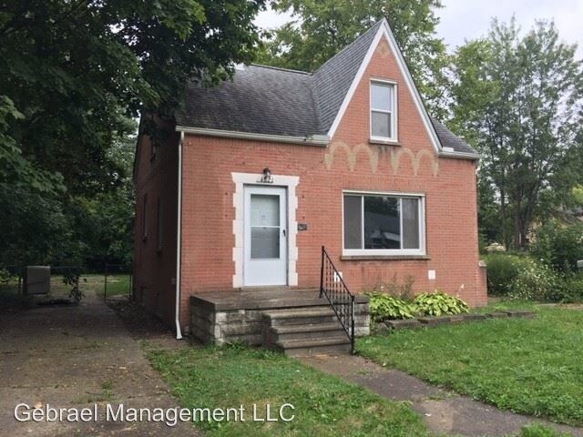 Primary Photo - 3 br, 1 bath House - 4821 University Pl.